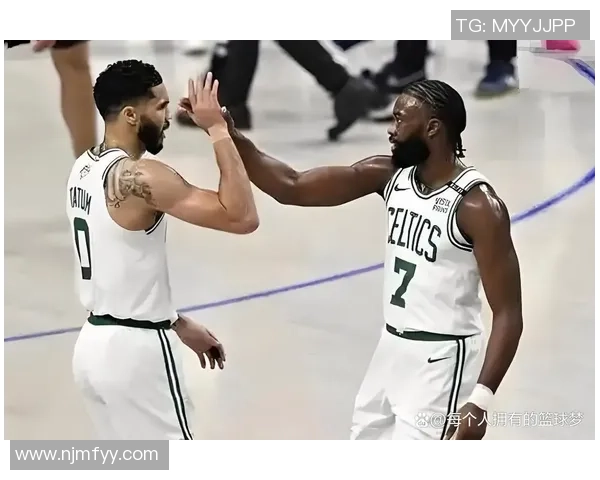 替补奇兵阿杰伊米切尔爆发砍下生涯新高关键时刻抛投命中带队逆转 替补奇兵阿杰伊米切尔爆发砍下生涯新高关键时刻抛投命中带队逆转